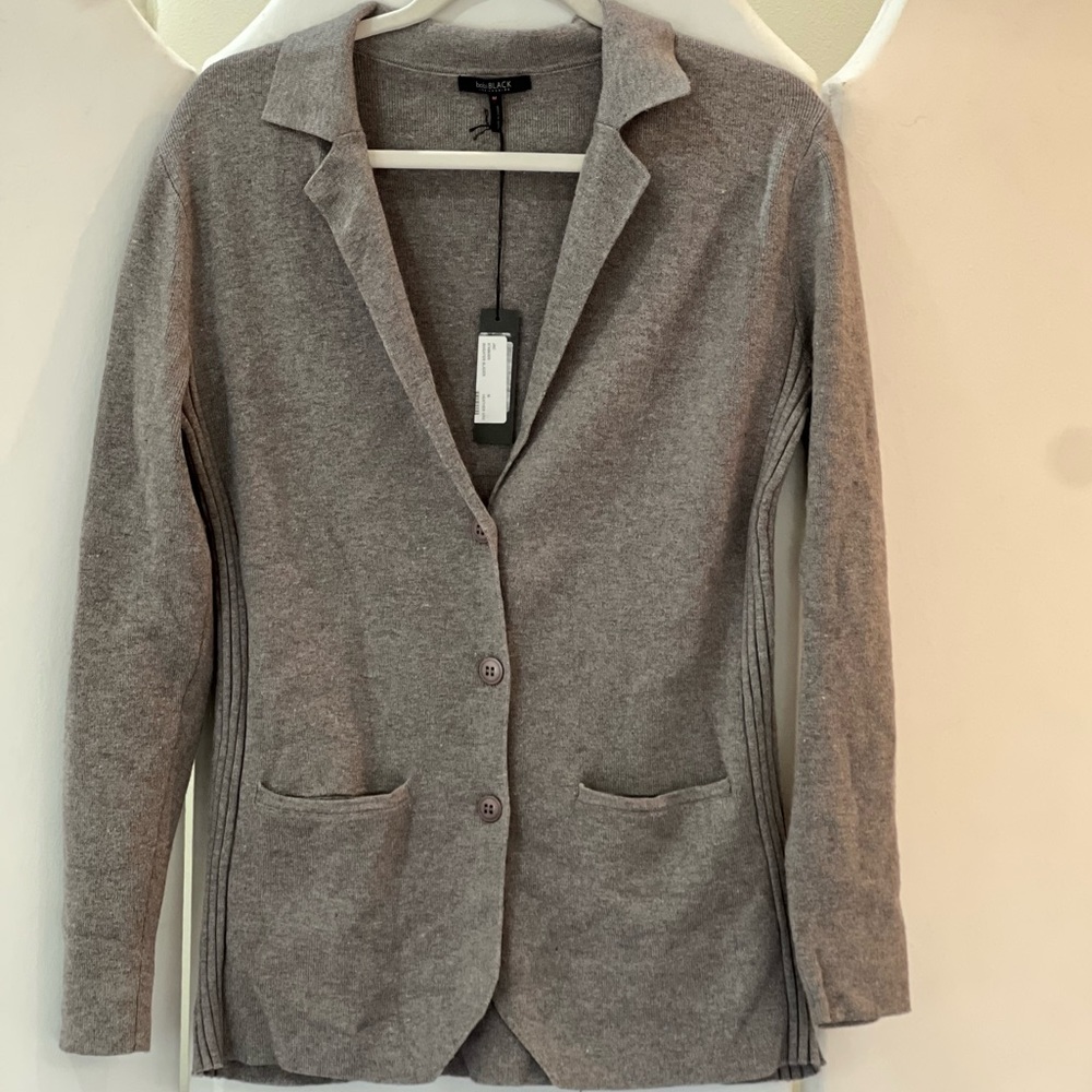 Bobi Black sweater blazer in gray size medium and never worn, tags still on!